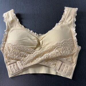 Crisscross Wrap Bra Cream Size S/XS